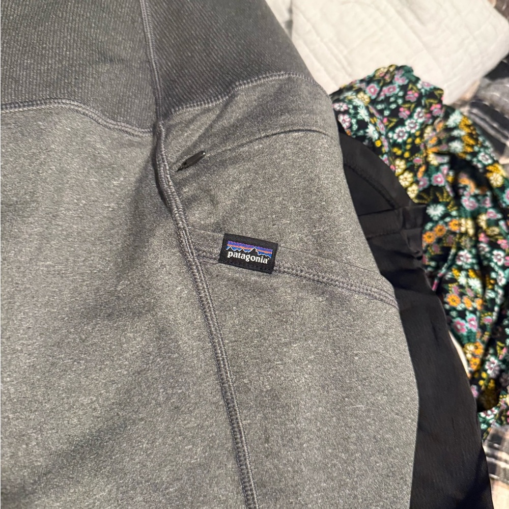 Patagonia Gray Recycled Leggings - Picture 3 of 3